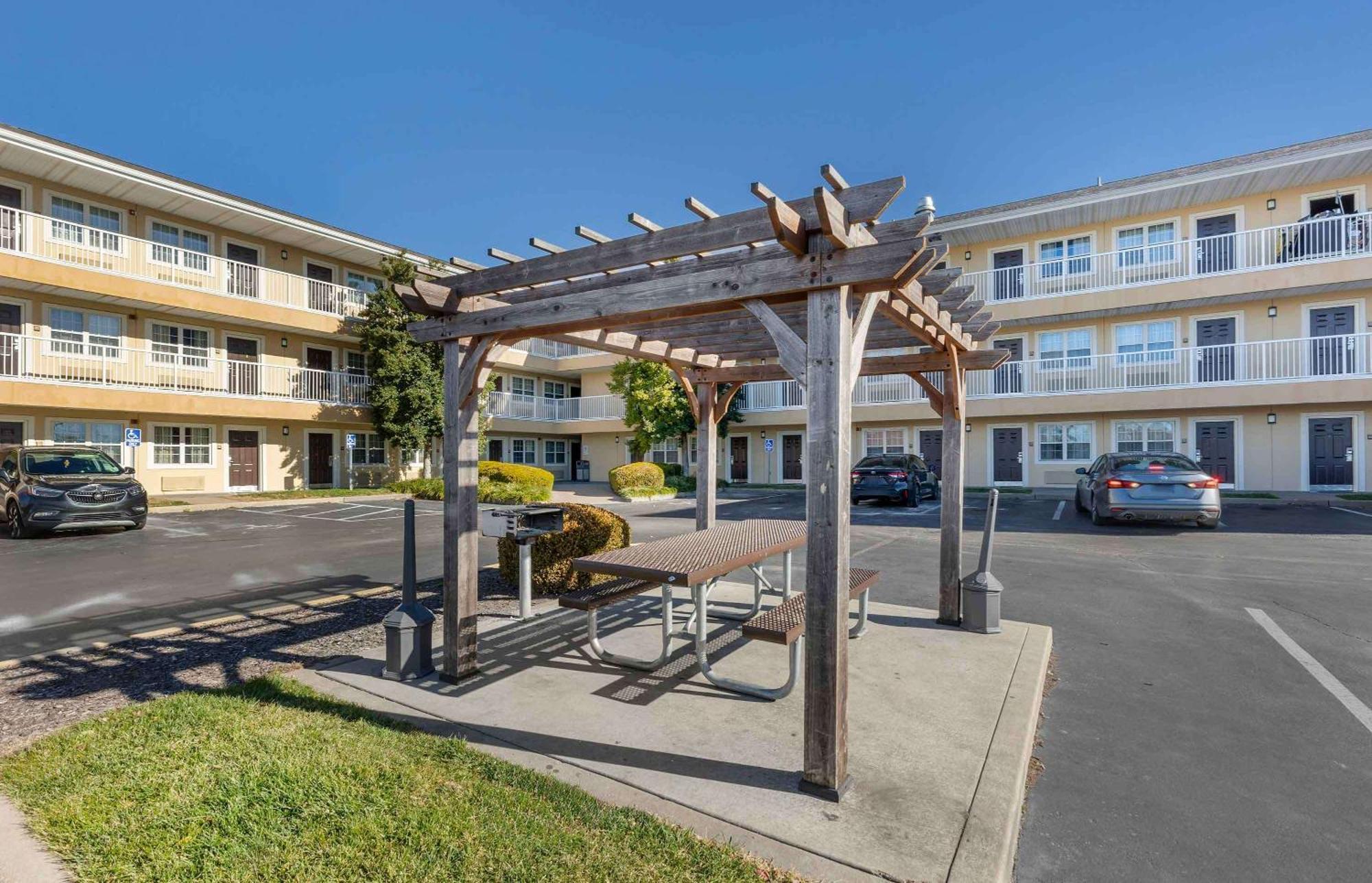 מרלינד הייטס Extended Stay America Suites - St Louis - Westport - E Lackland Rd מראה חיצוני תמונה